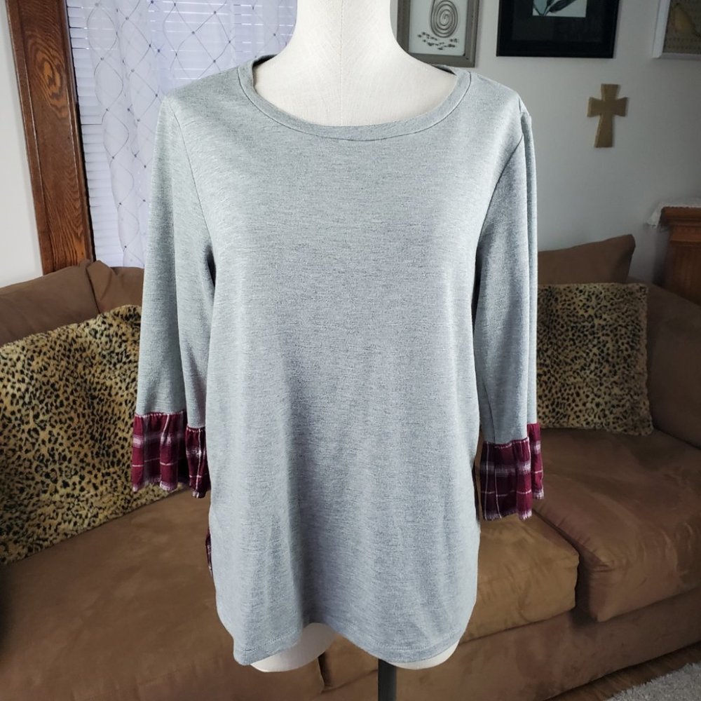 Ava James Gray and Burgundy Plaid Tunic Top